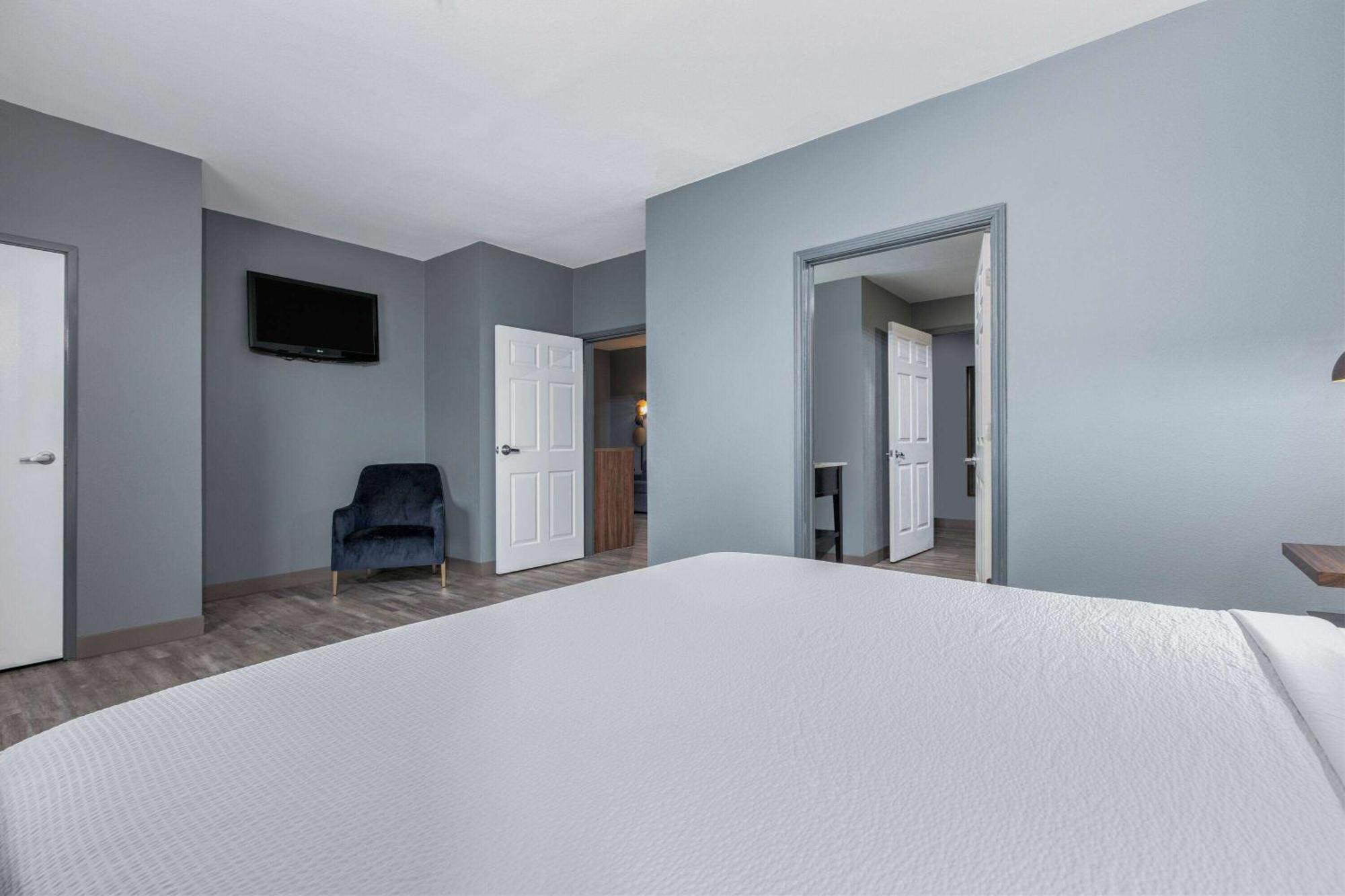 La Quinta By Wyndham Decatur Hotel Екстериор снимка