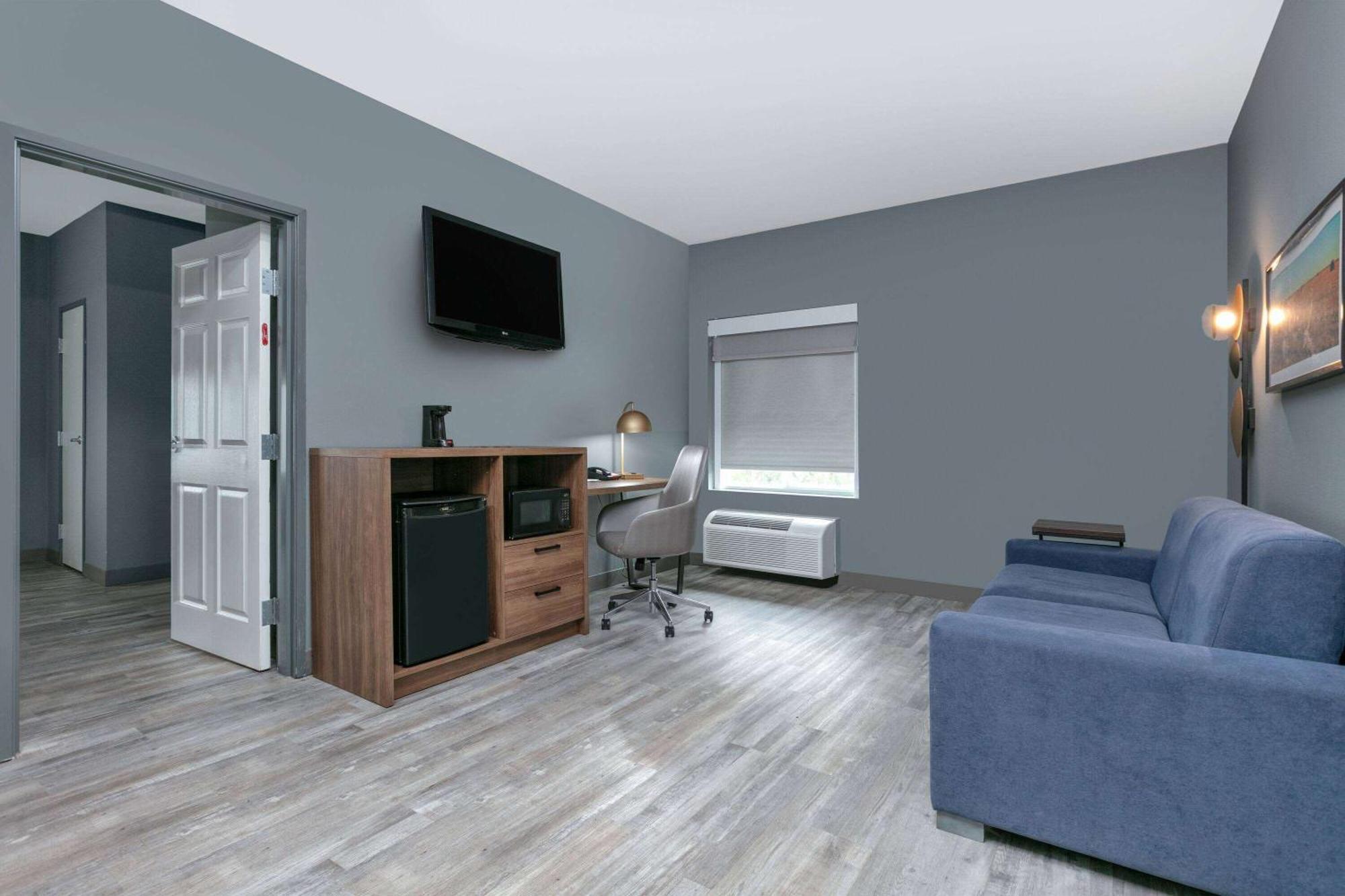 La Quinta By Wyndham Decatur Hotel Екстериор снимка