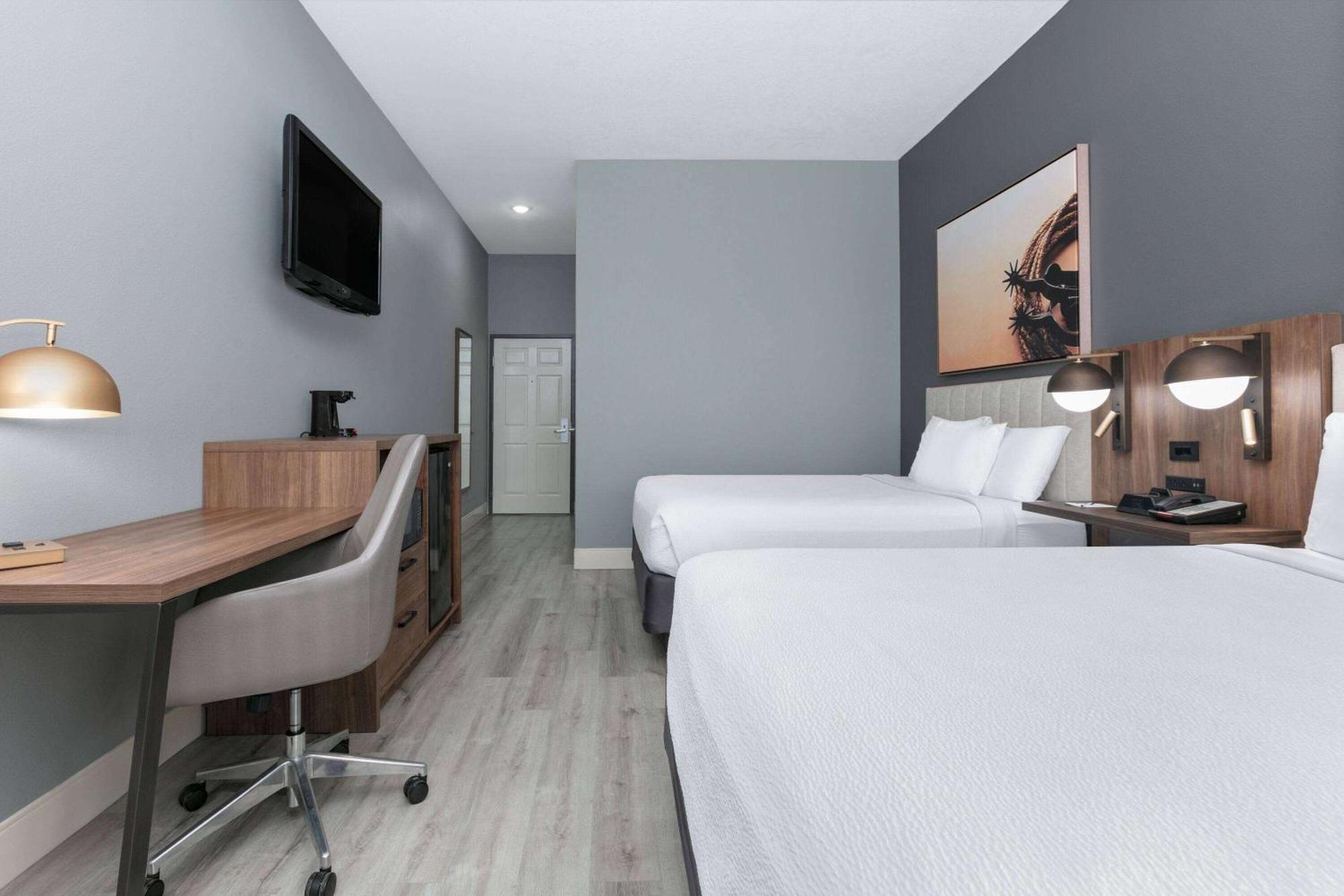 La Quinta By Wyndham Decatur Hotel Екстериор снимка